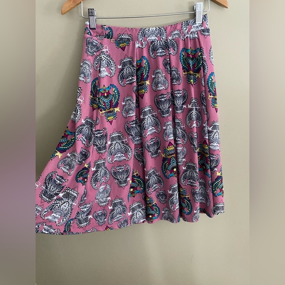 LulaRoe: Skeleton Key Pattern Swing Skirt - Picture 4 of 17